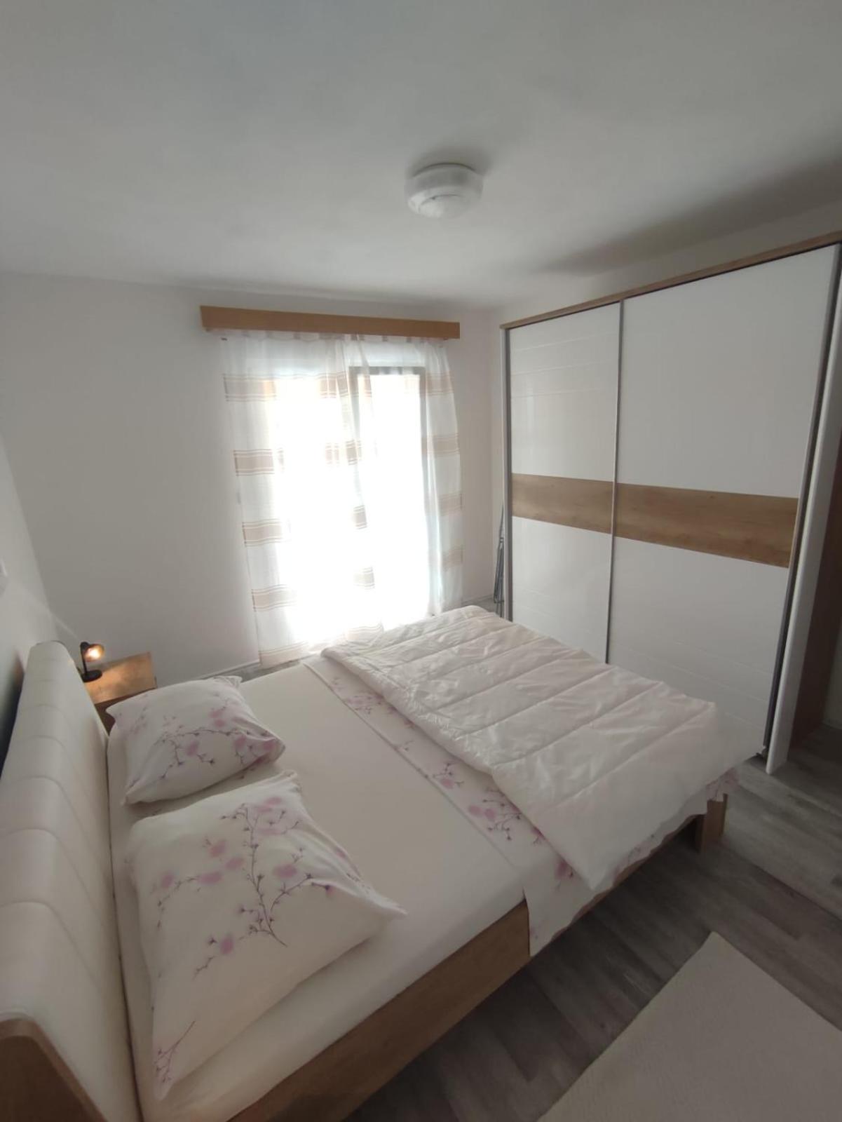 Apartments Laus Завалатіца Екстер'єр фото